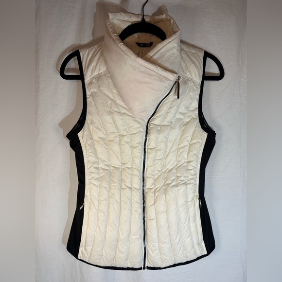 Calvin Klein Performance Jackets & Blazers - Calvin Klein Performance Vest Ivory Down Women’s Small